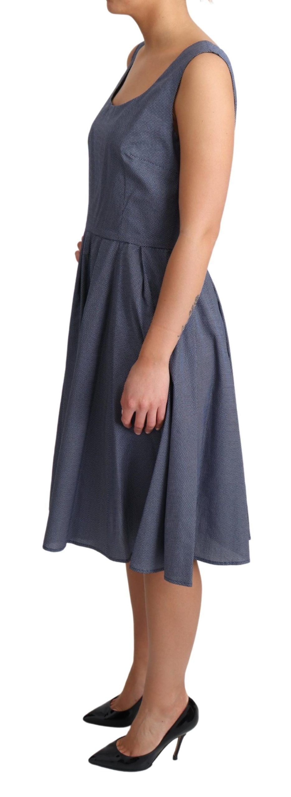 Schickes blaues ärmelloses A-Linien-Kleid mit Polka-Punkten