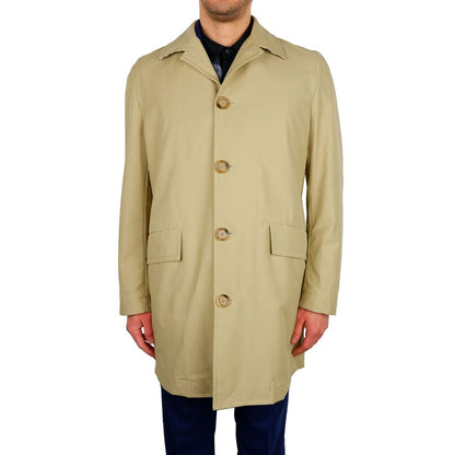 Klassischer beiger Trenchcoat – Zeitlose Eleganz