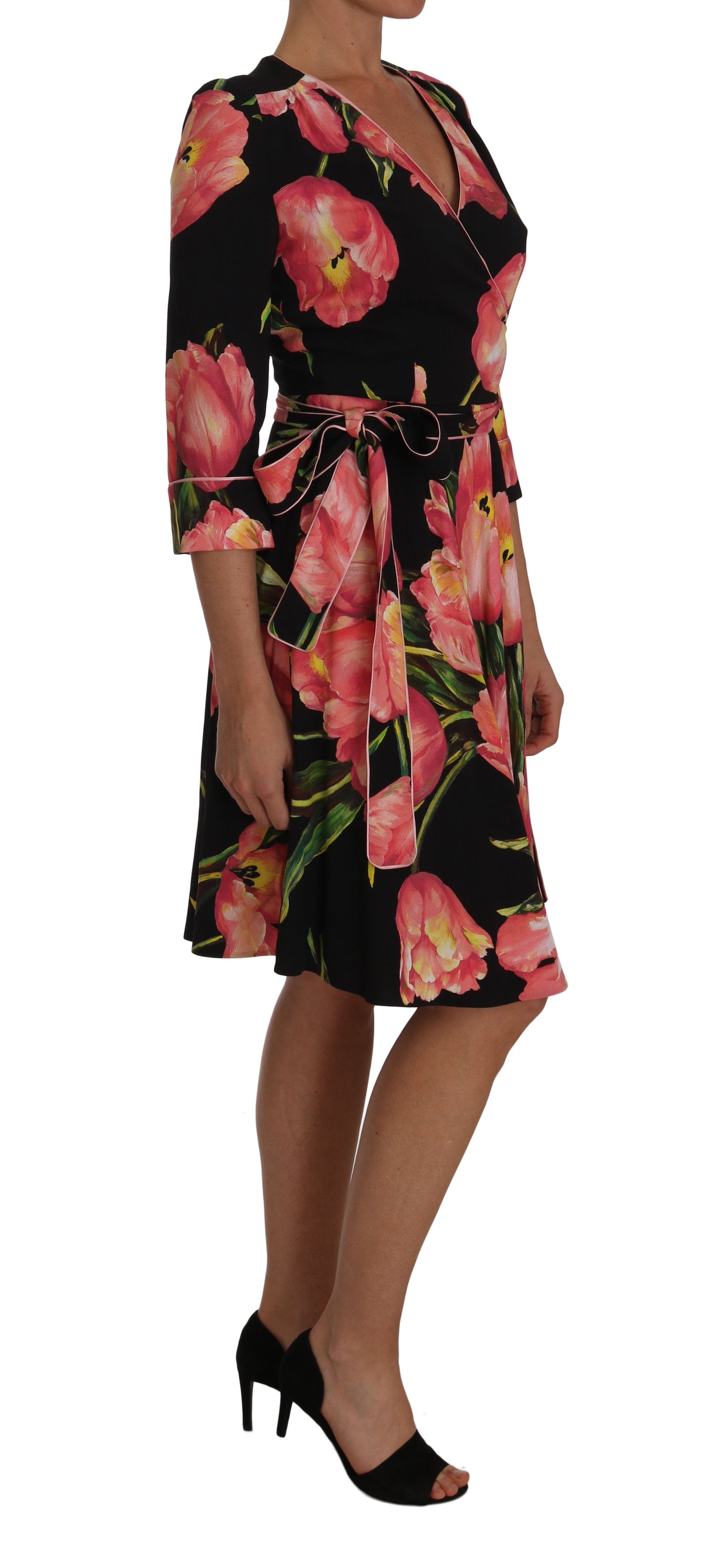 Elegantes schwarzes Etuikleid mit rosa Tulpen-Print